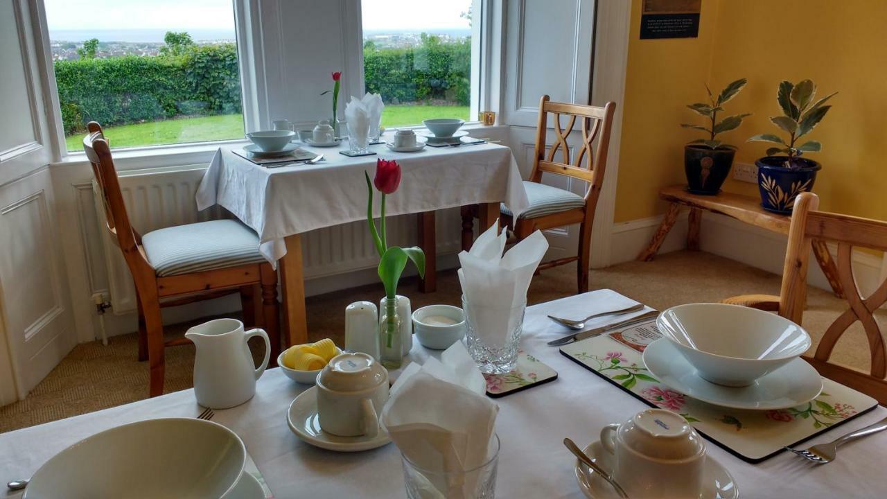 Rush View Bed & Breakfast Portrush Bagian luar foto