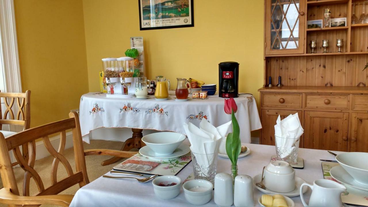 Rush View Bed & Breakfast Portrush Bagian luar foto